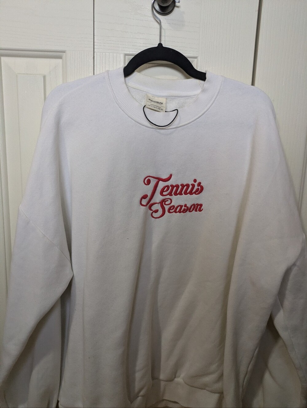 Pull&Bear White Ribbed Crewneck Sweatshirt with Black Neck Cord
